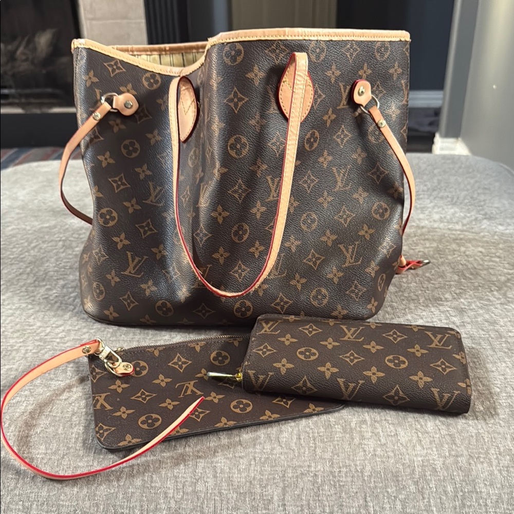 Elegant Designer Monogram Tote in Dark Brown